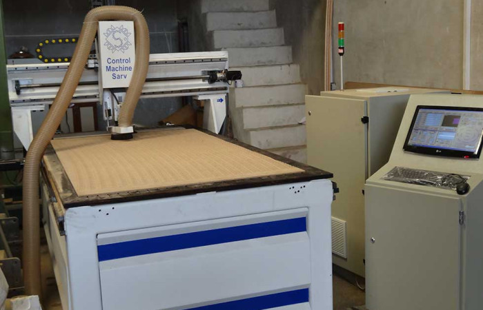 دستگاه CNC سه محور برش و حکاکی ورق MDF دستگاه CNC سه محور برش و حکاکی ورق MDF